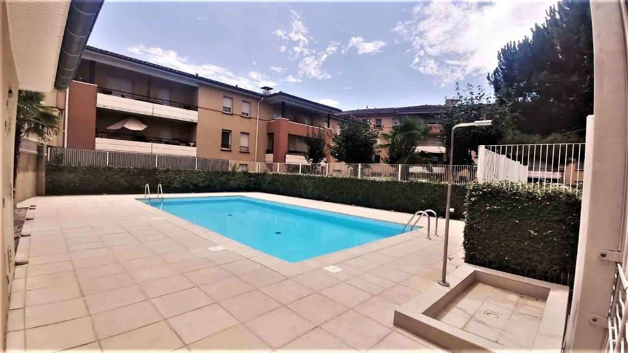 L'Atelier St James - Appt Avec Chambre Climatisee, Parking Prive Et Piscine Albi